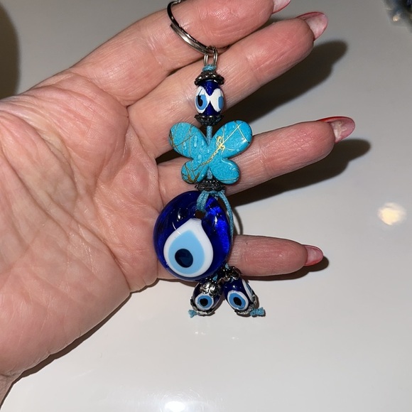 Evil Eye keychain with butterfly - Picture 3 of 4